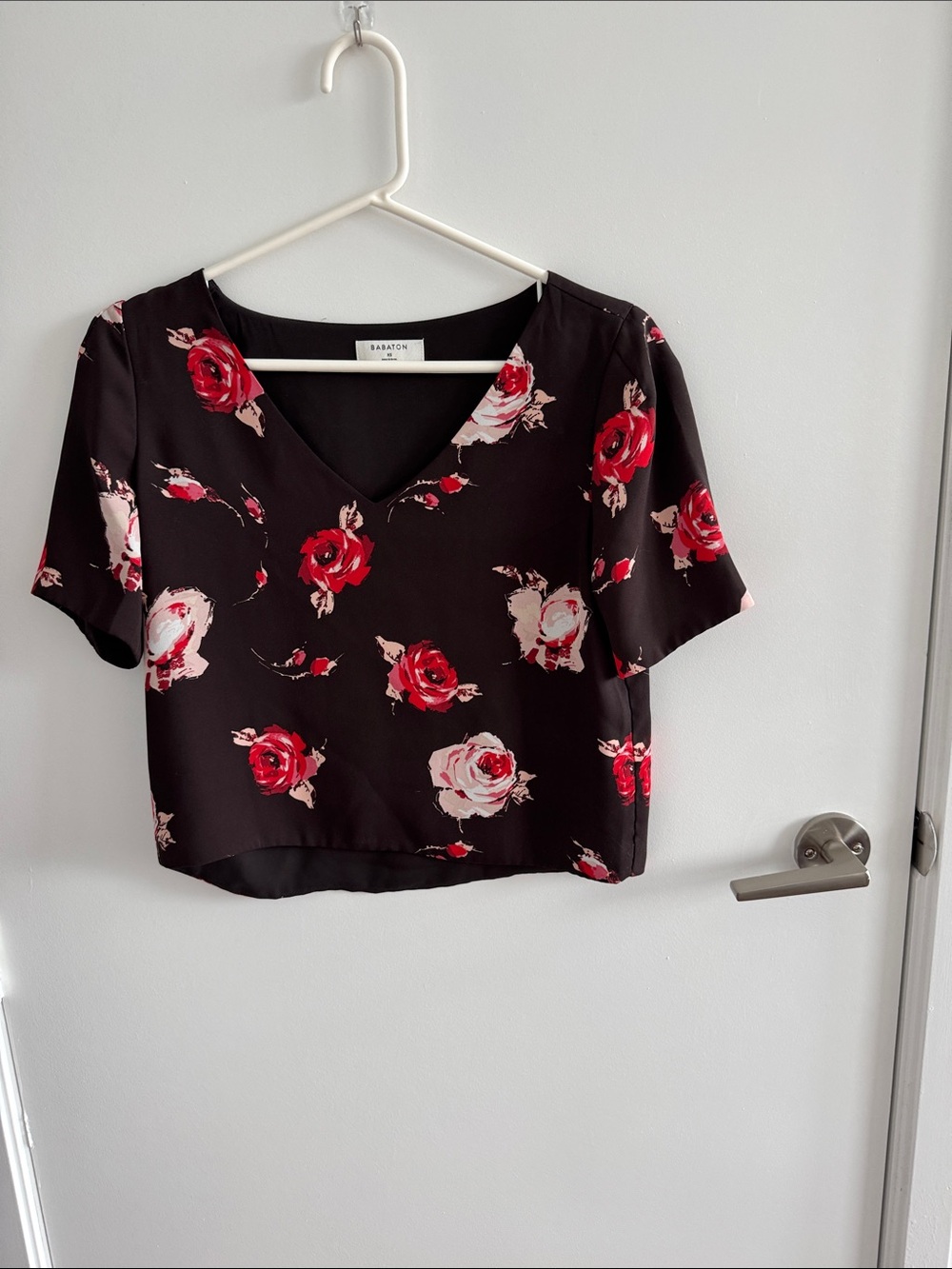 Babaton Randy Blouse - Picture 2 of 6